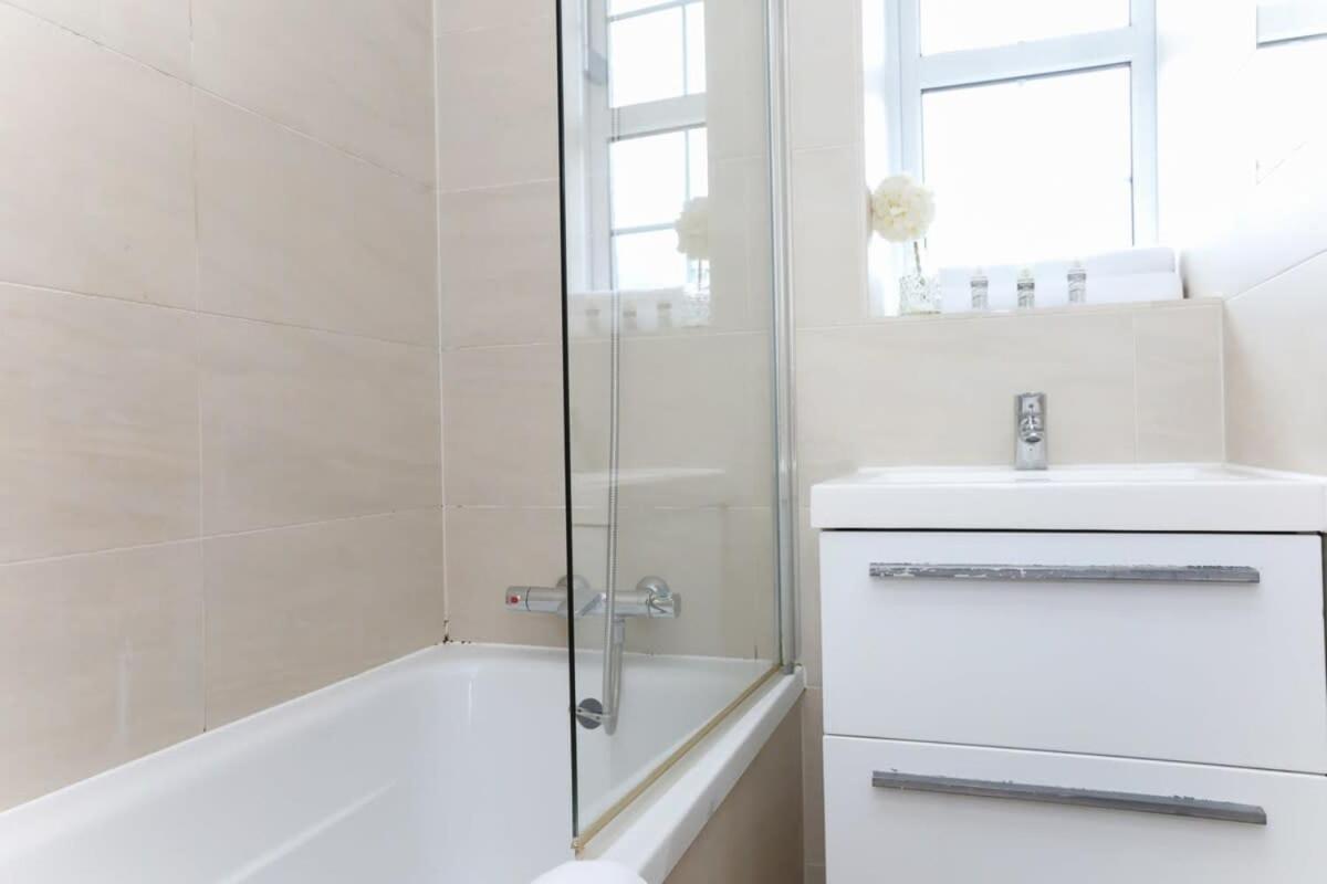2 Bedroom Apartment In Waterloo Central Londyn Zewnętrze zdjęcie